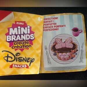 Minnie mouse pancakes
Zuru Mini Brands Create Disney Snacks